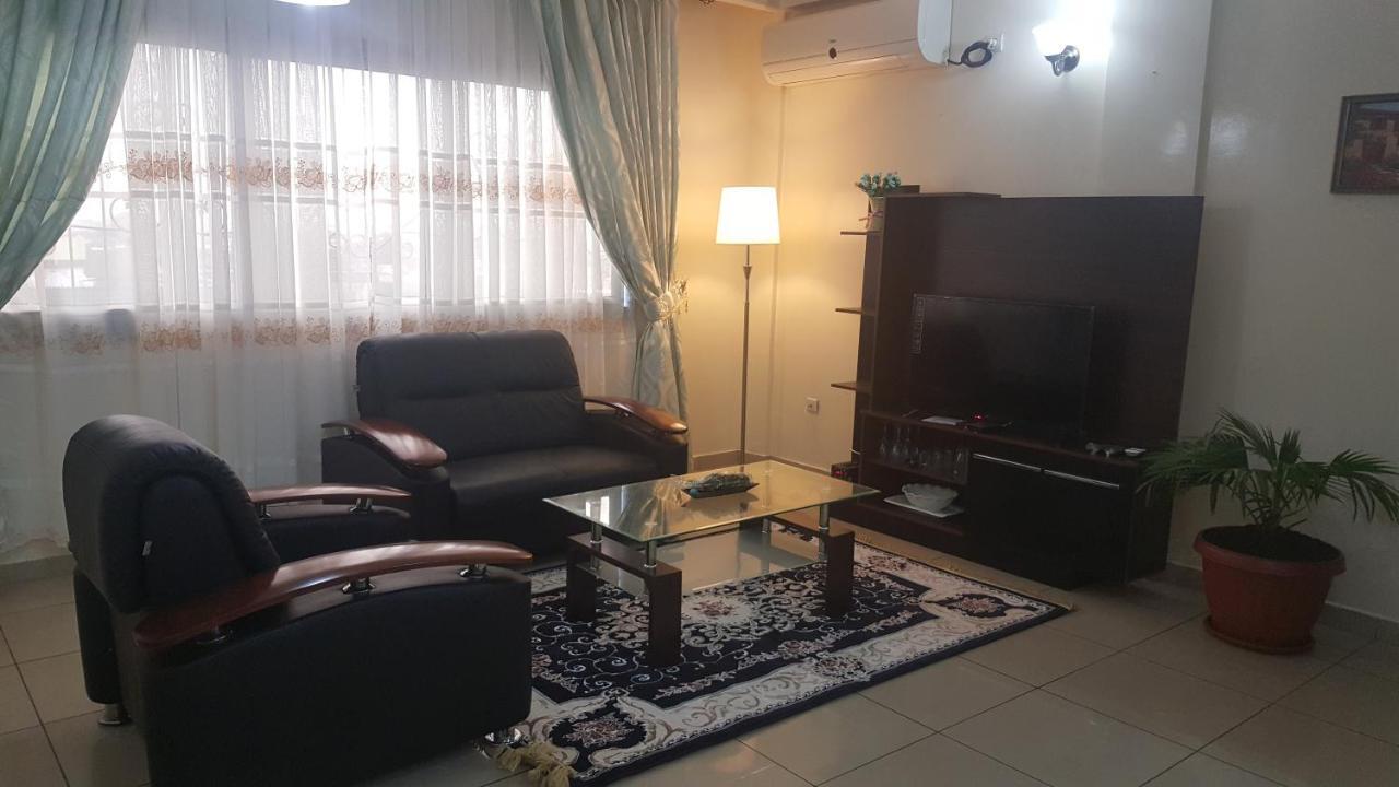 Residences Hotelieres Micheline Et Emile Bastos Yaoundé エクステリア 写真