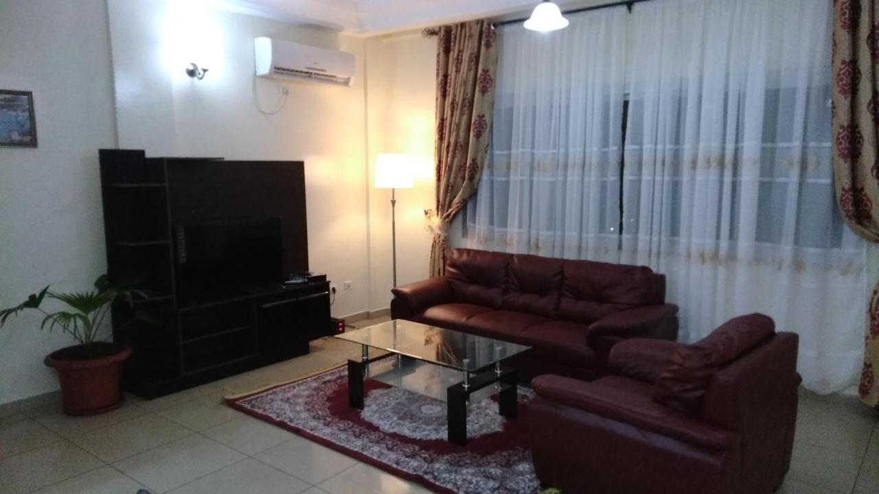Residences Hotelieres Micheline Et Emile Bastos Yaoundé エクステリア 写真