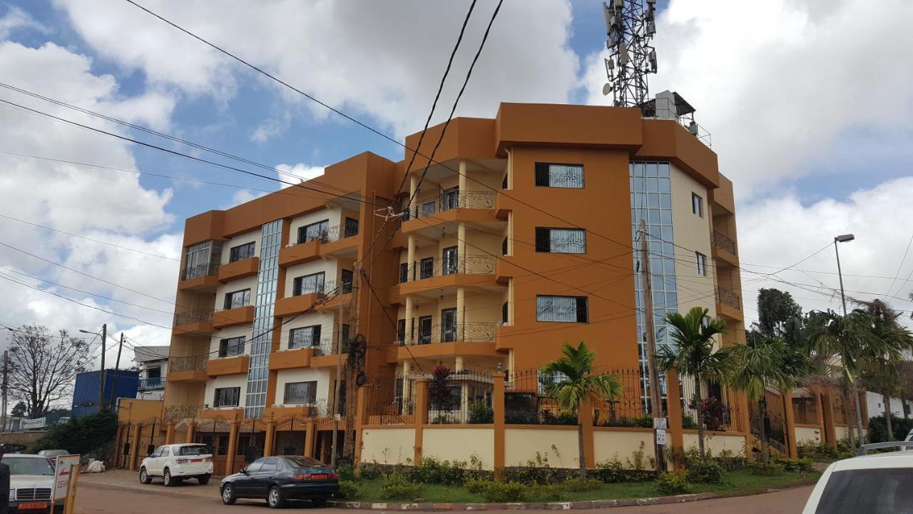 Residences Hotelieres Micheline Et Emile Bastos Yaoundé エクステリア 写真