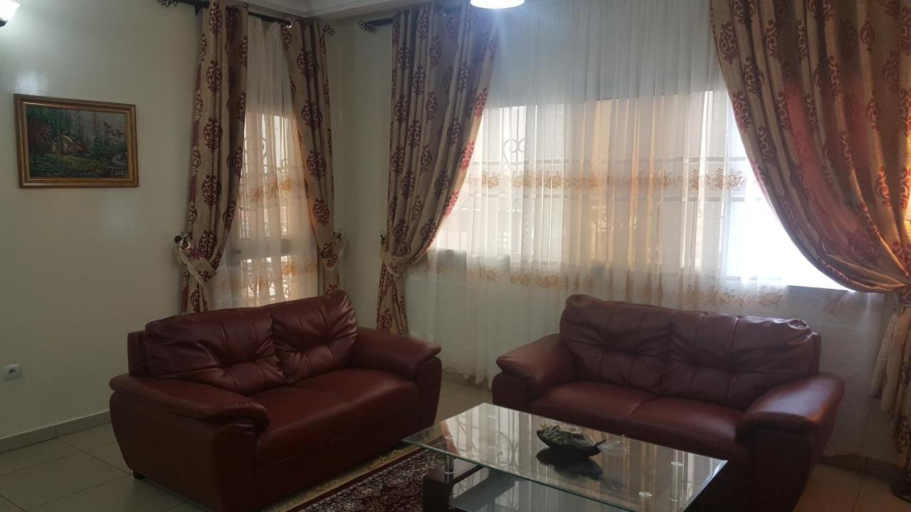 Residences Hotelieres Micheline Et Emile Bastos Yaoundé エクステリア 写真