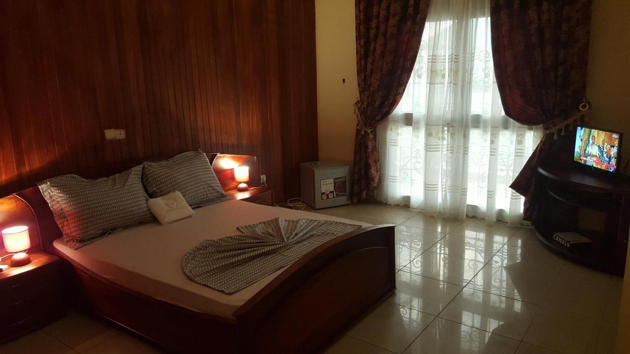 Residences Hotelieres Micheline Et Emile Bastos Yaoundé エクステリア 写真
