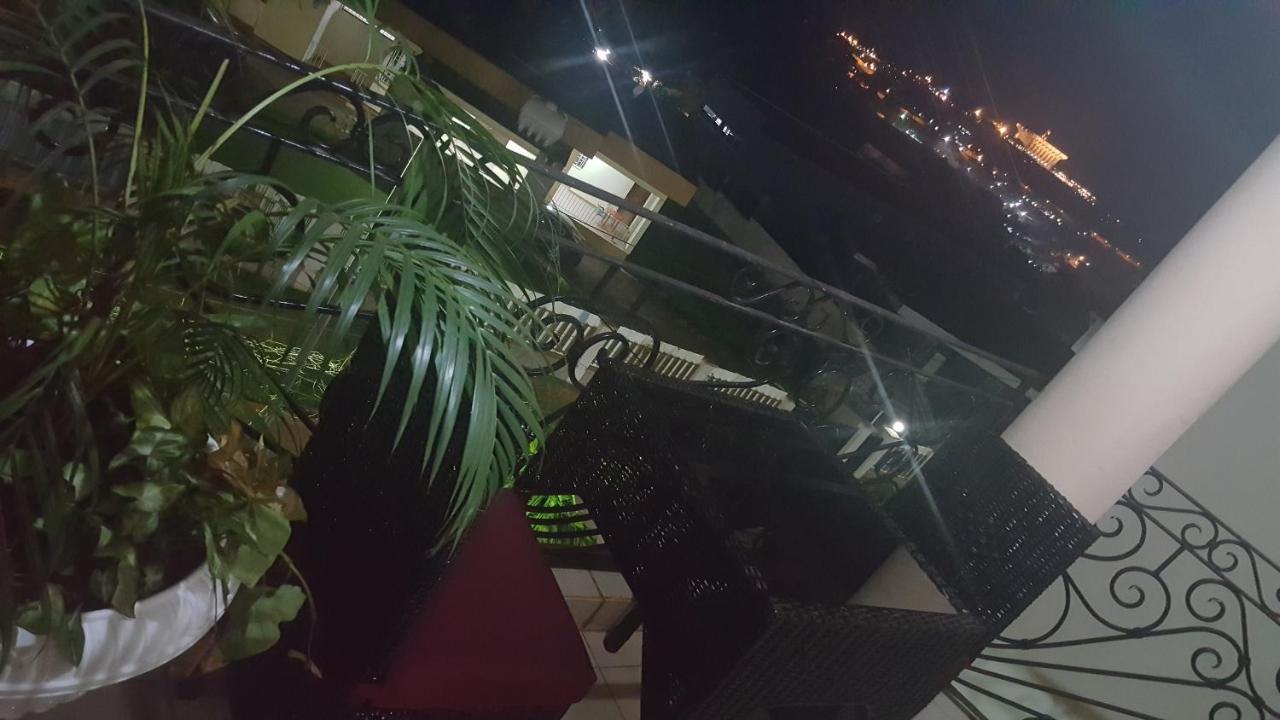 Residences Hotelieres Micheline Et Emile Bastos Yaoundé エクステリア 写真