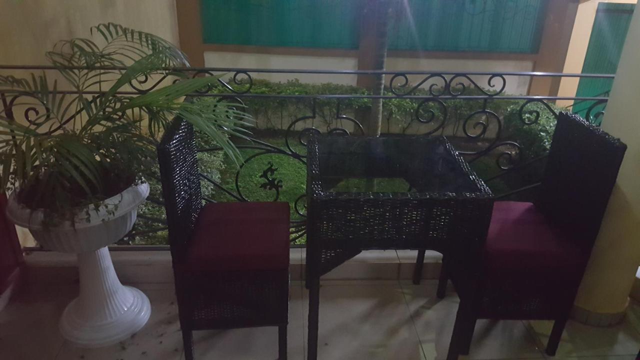 Residences Hotelieres Micheline Et Emile Bastos Yaoundé エクステリア 写真