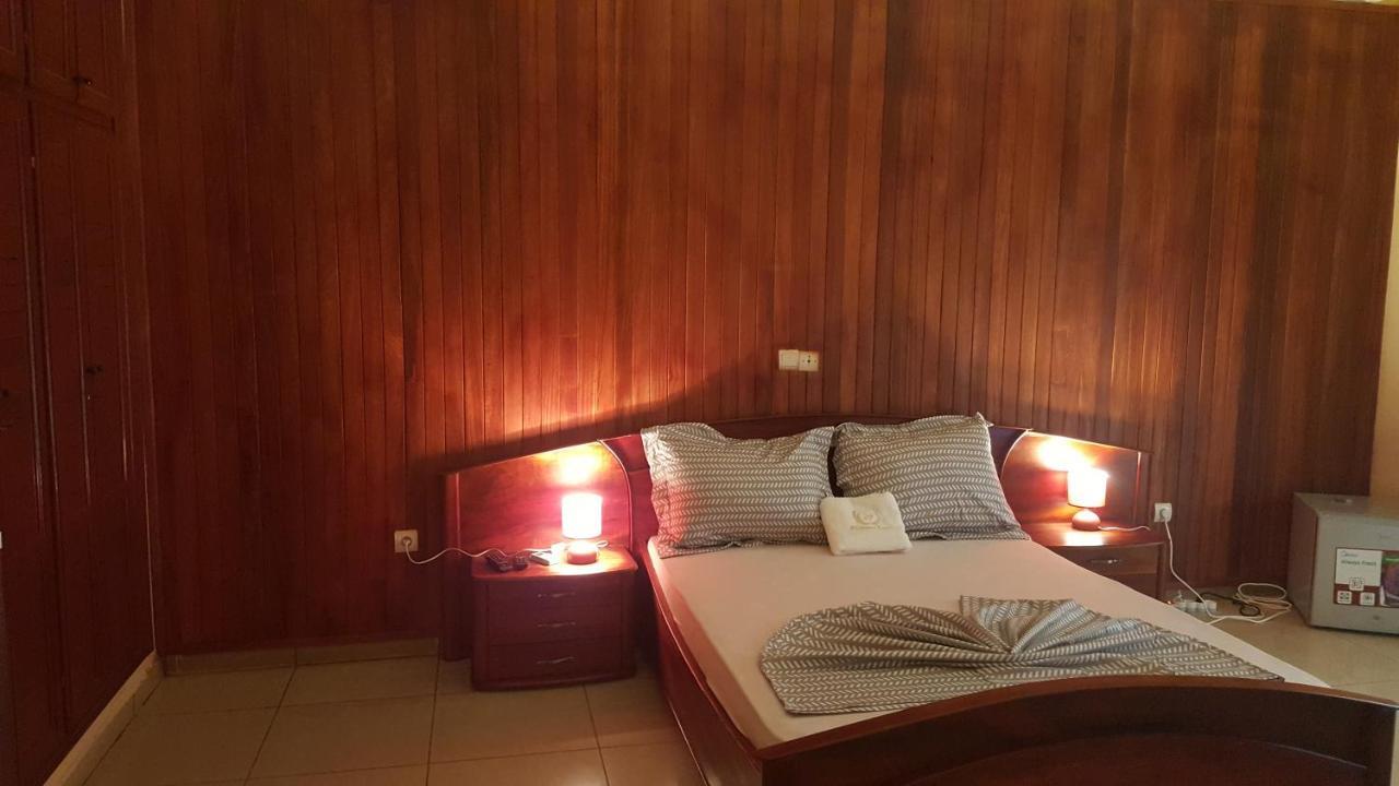 Residences Hotelieres Micheline Et Emile Bastos Yaoundé エクステリア 写真