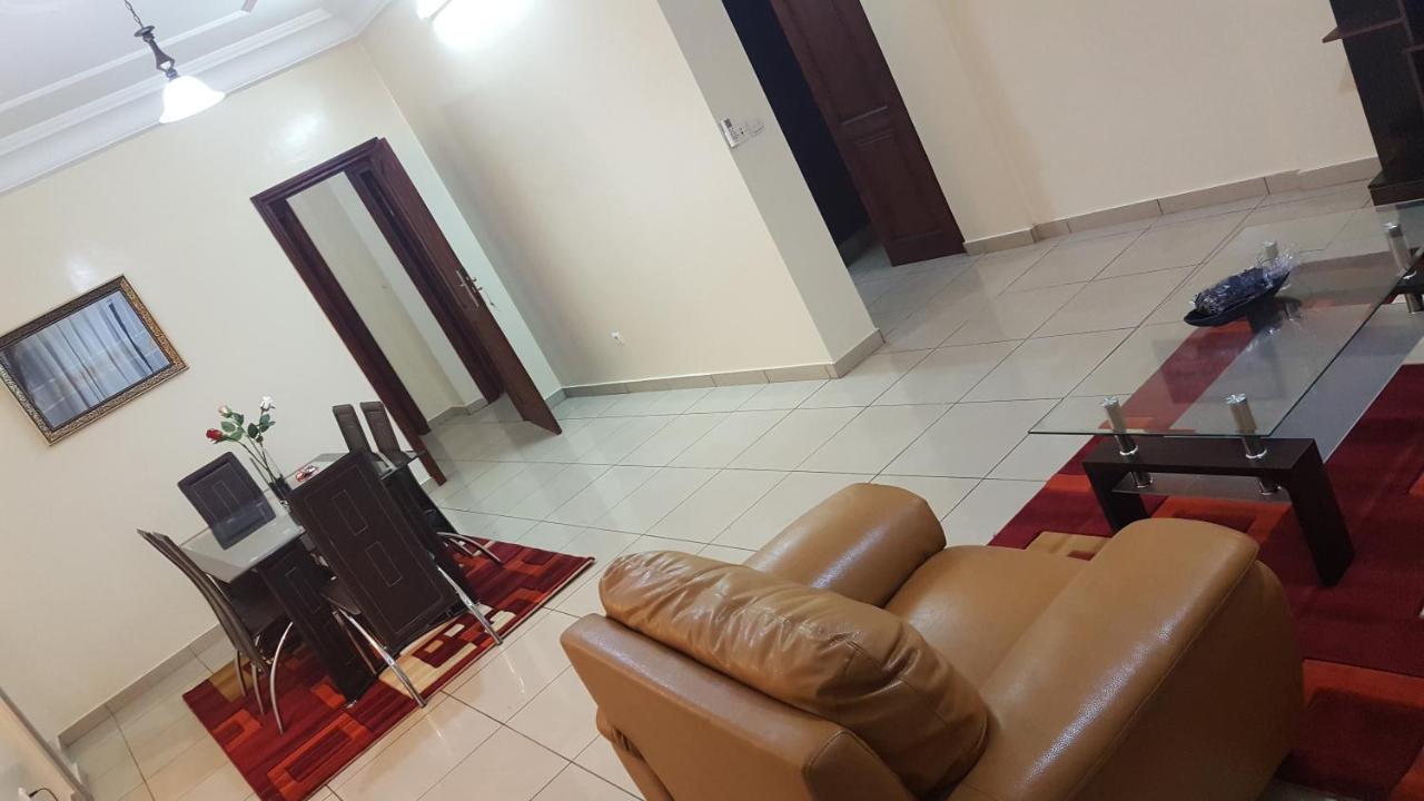 Residences Hotelieres Micheline Et Emile Bastos Yaoundé エクステリア 写真