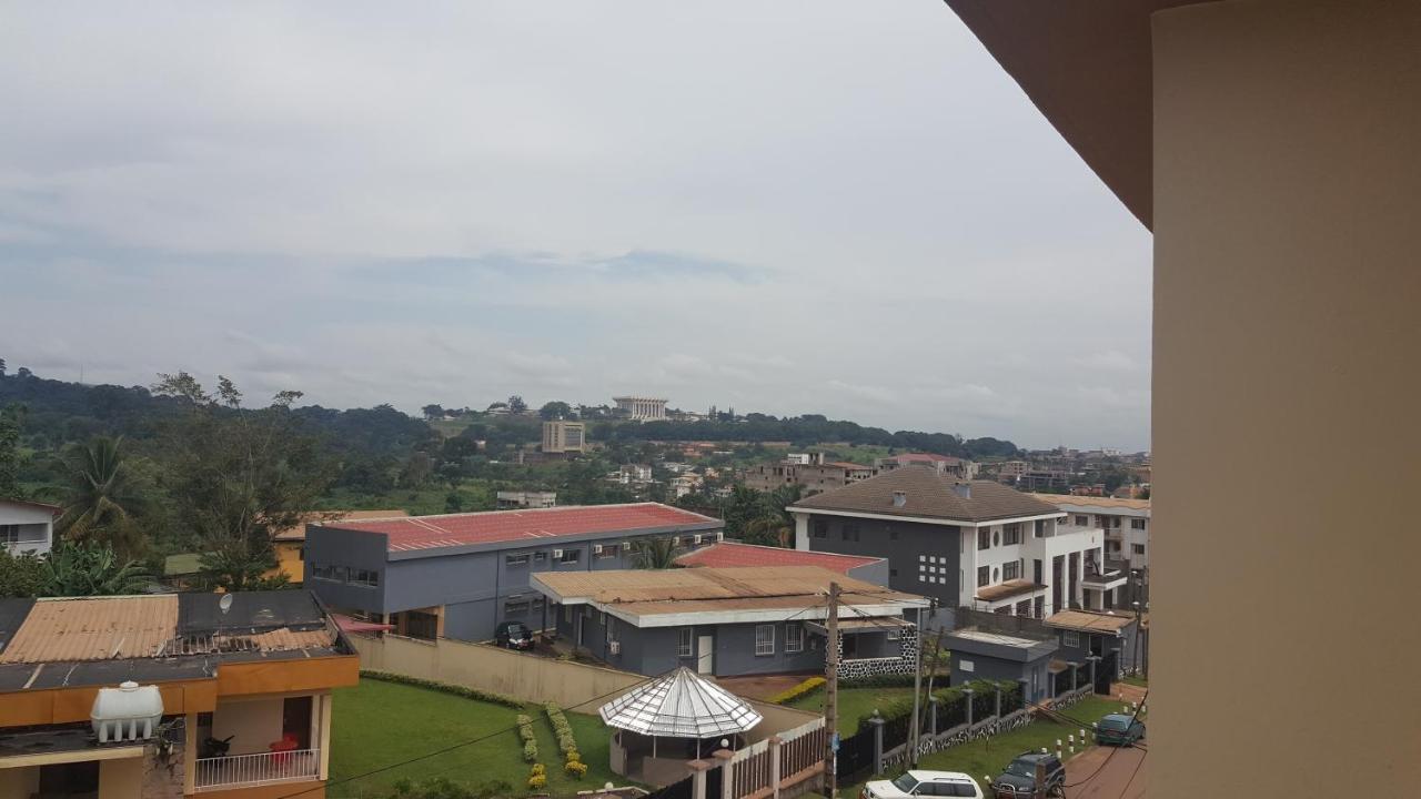 Residences Hotelieres Micheline Et Emile Bastos Yaoundé エクステリア 写真