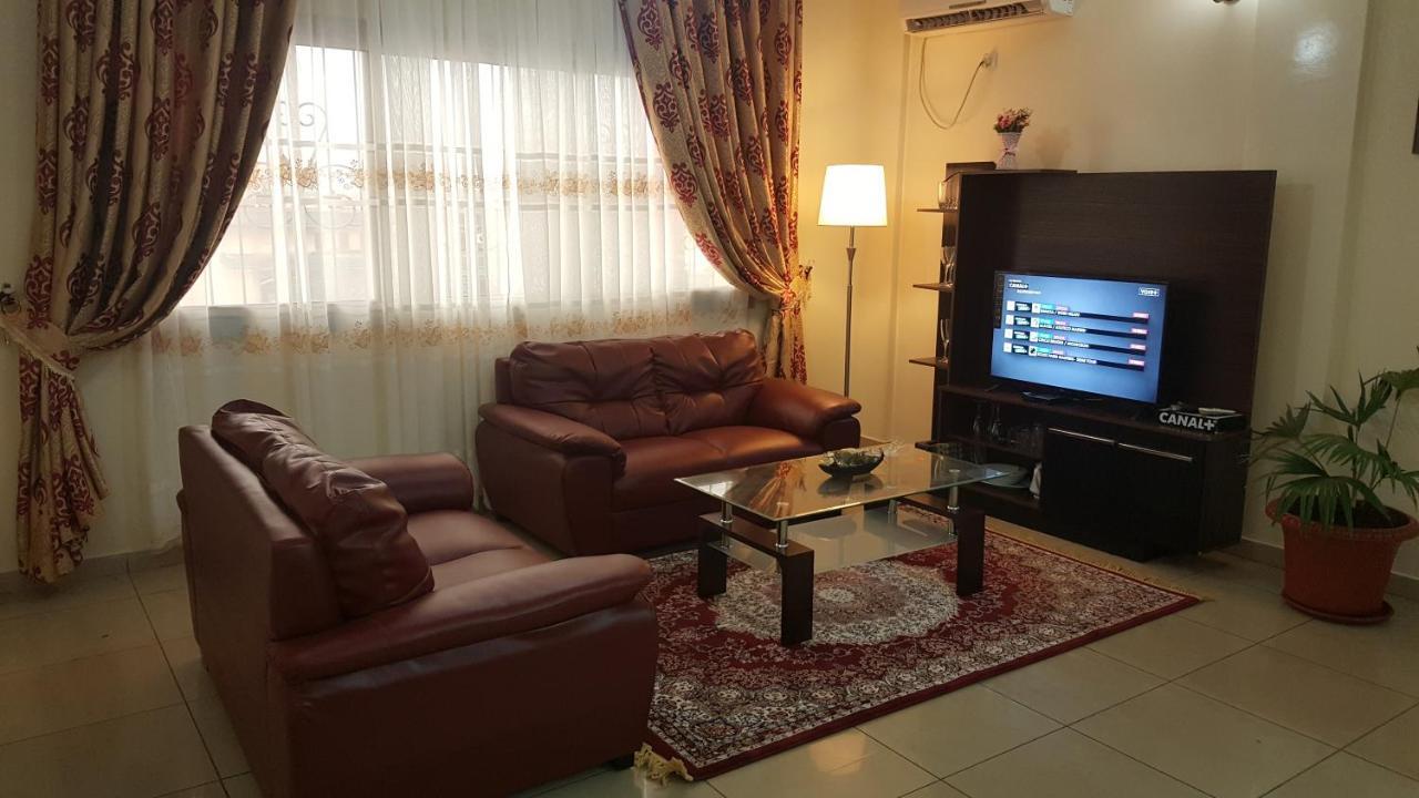 Residences Hotelieres Micheline Et Emile Bastos Yaoundé エクステリア 写真
