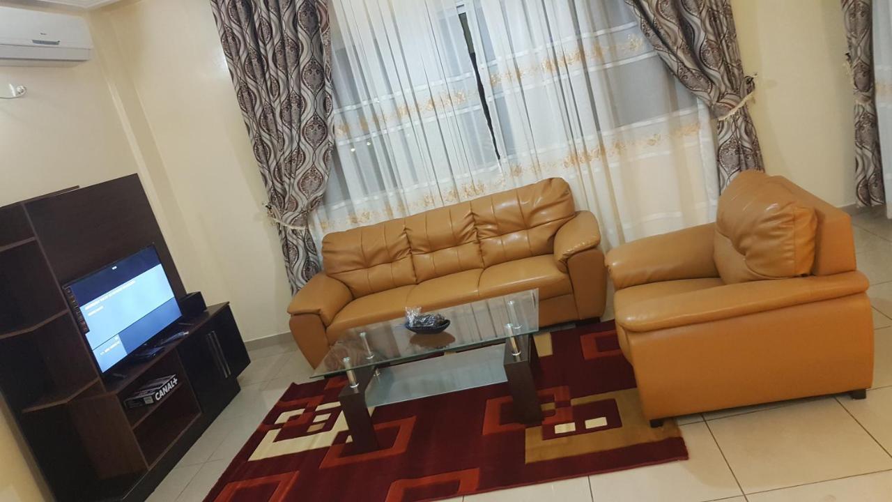 Residences Hotelieres Micheline Et Emile Bastos Yaoundé エクステリア 写真