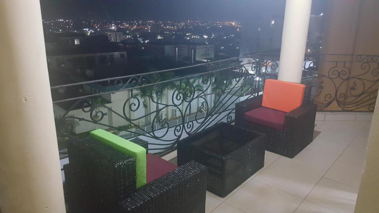 Residences Hotelieres Micheline Et Emile Bastos Yaoundé エクステリア 写真