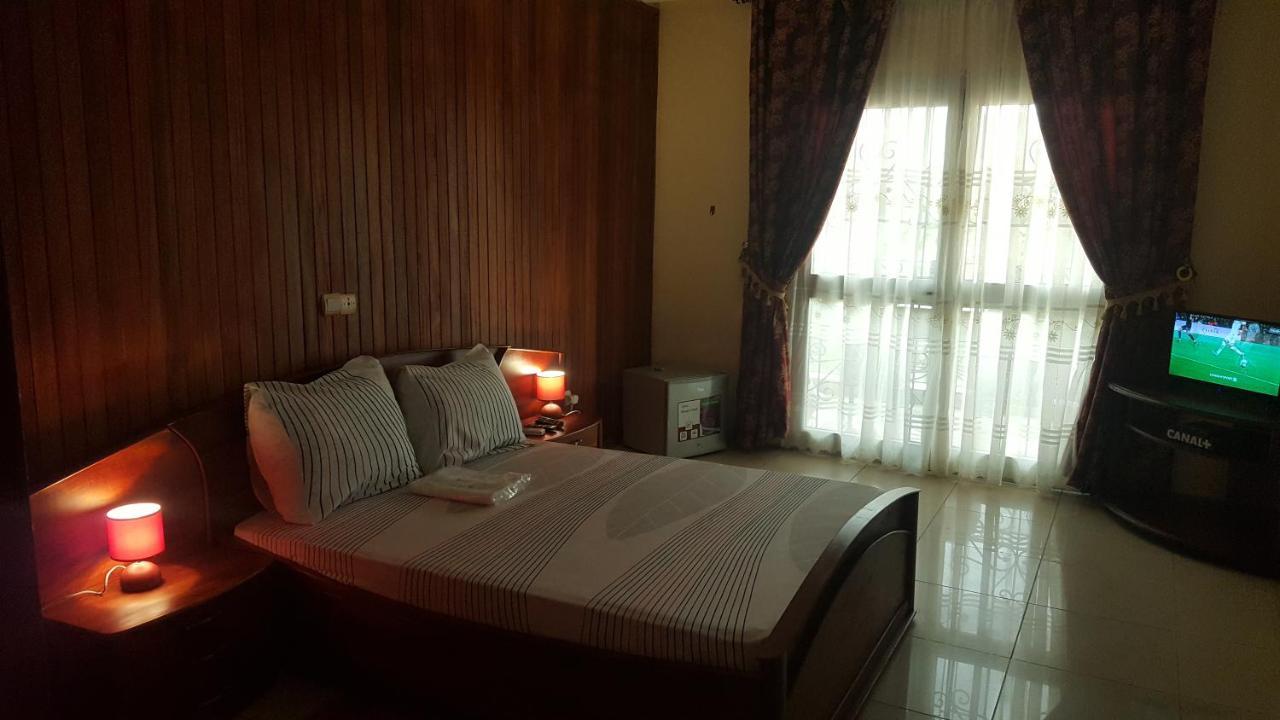 Residences Hotelieres Micheline Et Emile Bastos Yaoundé エクステリア 写真