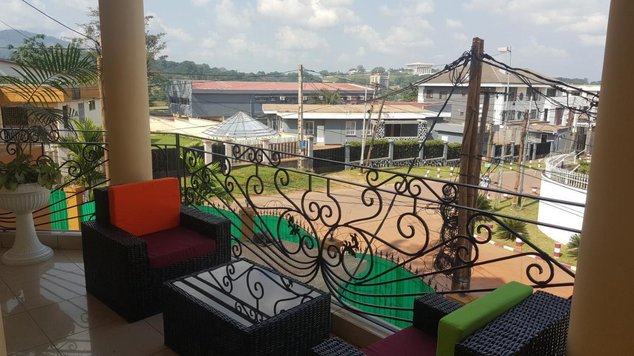 Residences Hotelieres Micheline Et Emile Bastos Yaoundé エクステリア 写真