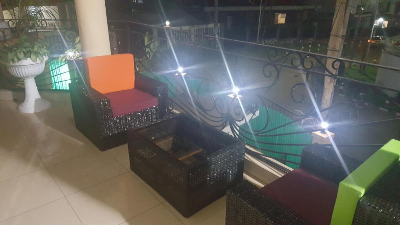 Residences Hotelieres Micheline Et Emile Bastos Yaoundé エクステリア 写真