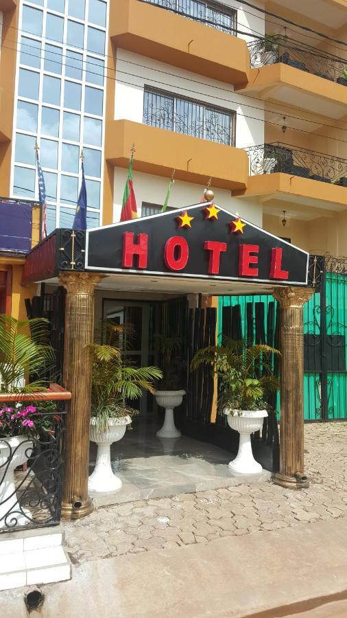 Residences Hotelieres Micheline Et Emile Bastos Yaoundé エクステリア 写真